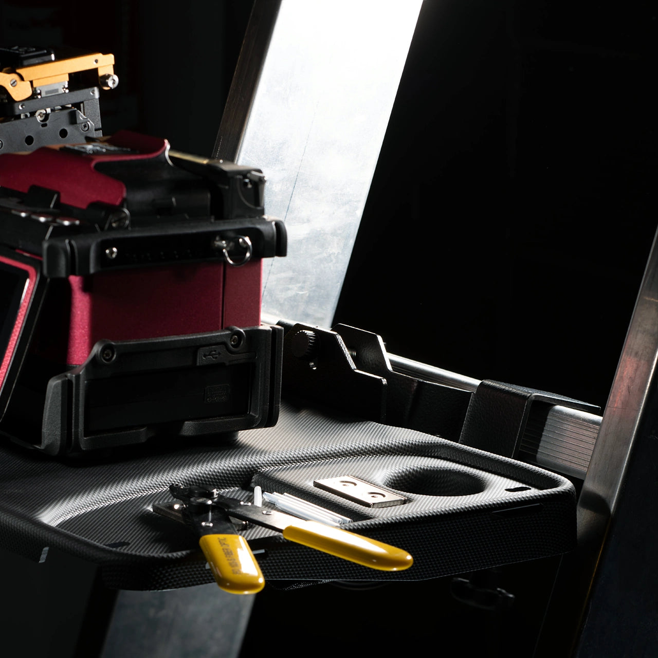 UN1CO mobile – Halter für Leitern: Im Gebrauch