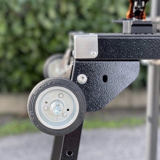 Fibernet Practico Arbeitstisch-Set: Montierte Rollen am Arbeitstisch