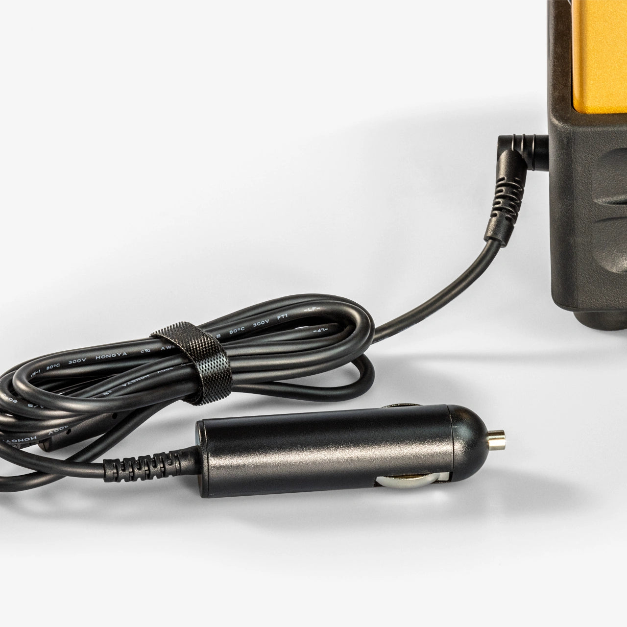 INNO Instrument KFZ-Ladegerät für Splicer und OTDRs