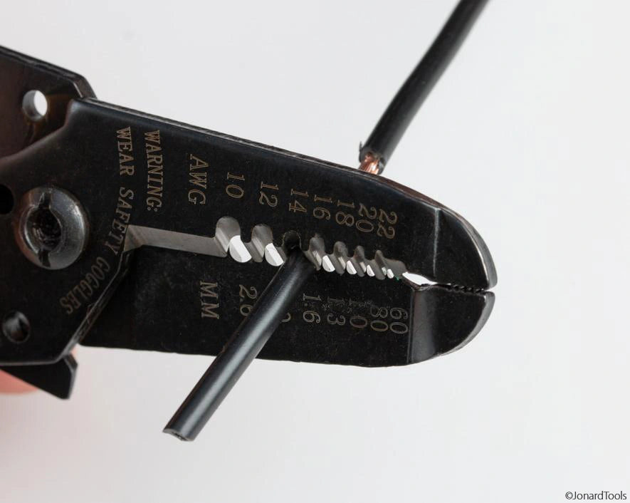 Jonard Abisolierzange 10-22 AWG JIC-1022: Anwendung 06