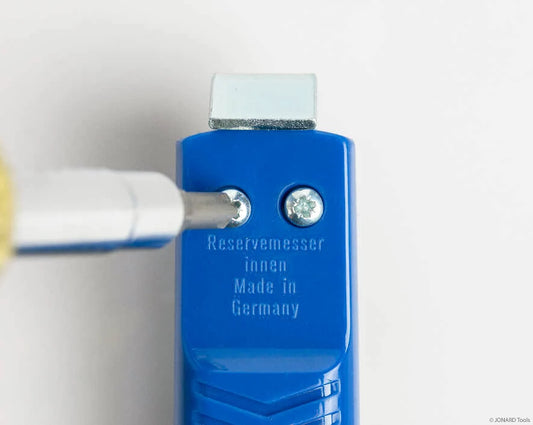 Jonard CST-900 Abisolierwerkzeug: Öffnen 01
