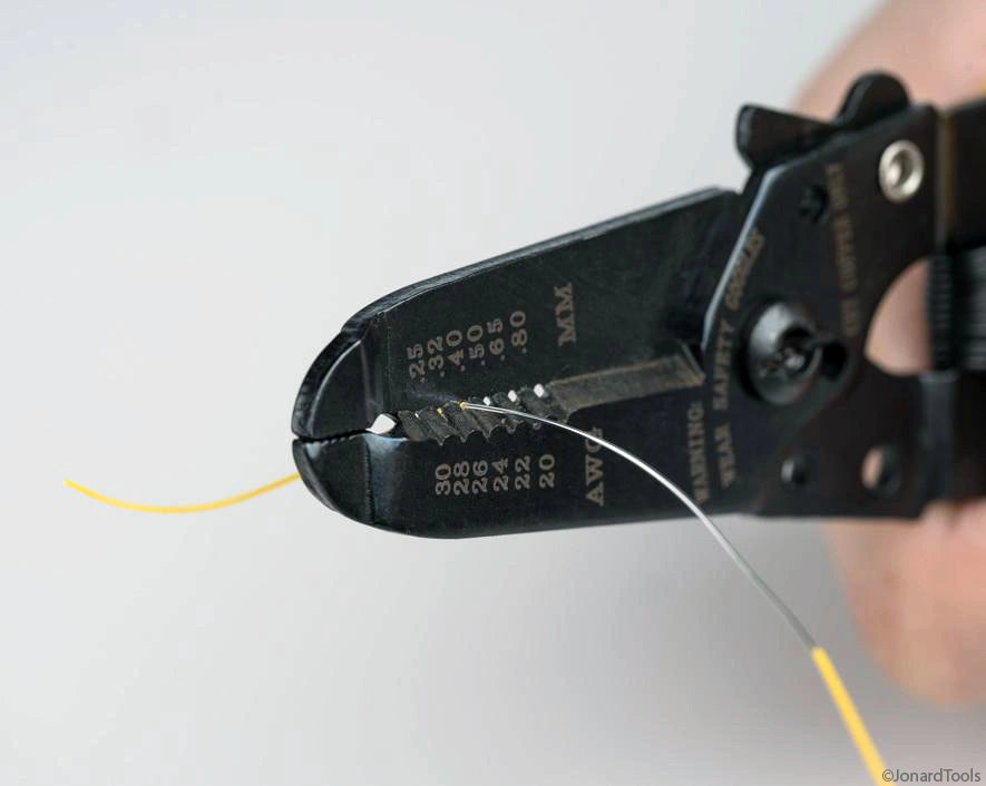 Jonard Abisolierzange JIV-2030: Anwendung 04