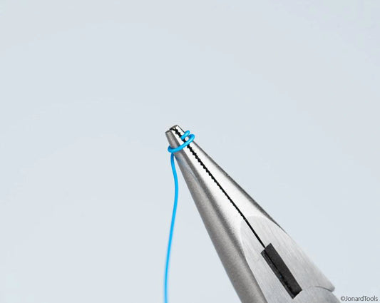 Jonard Spitzzange mit Seitenschneider JIC-842: Anwendung 03