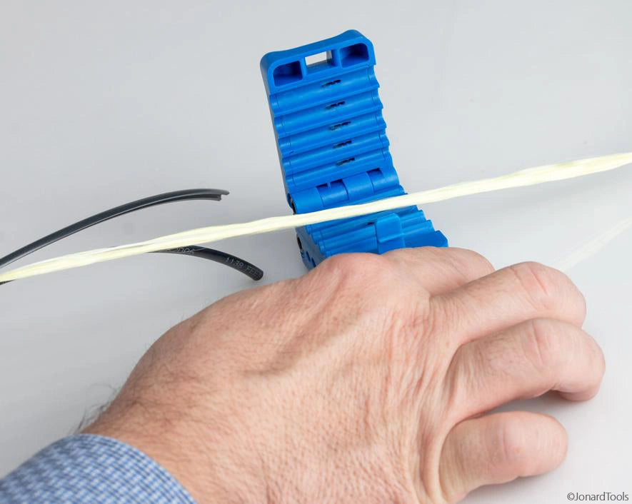 Jonard Anschneide und Abmantelwerkzeug MS-316: Anwendung 10