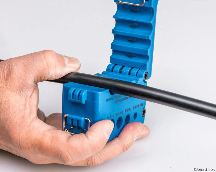 Jonard Anschneide und Abmantelwerkzeug MS-426: Anwendung 01