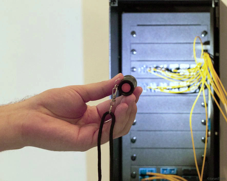 Jonard Taschenlampe FL-2000: Anwendung 02