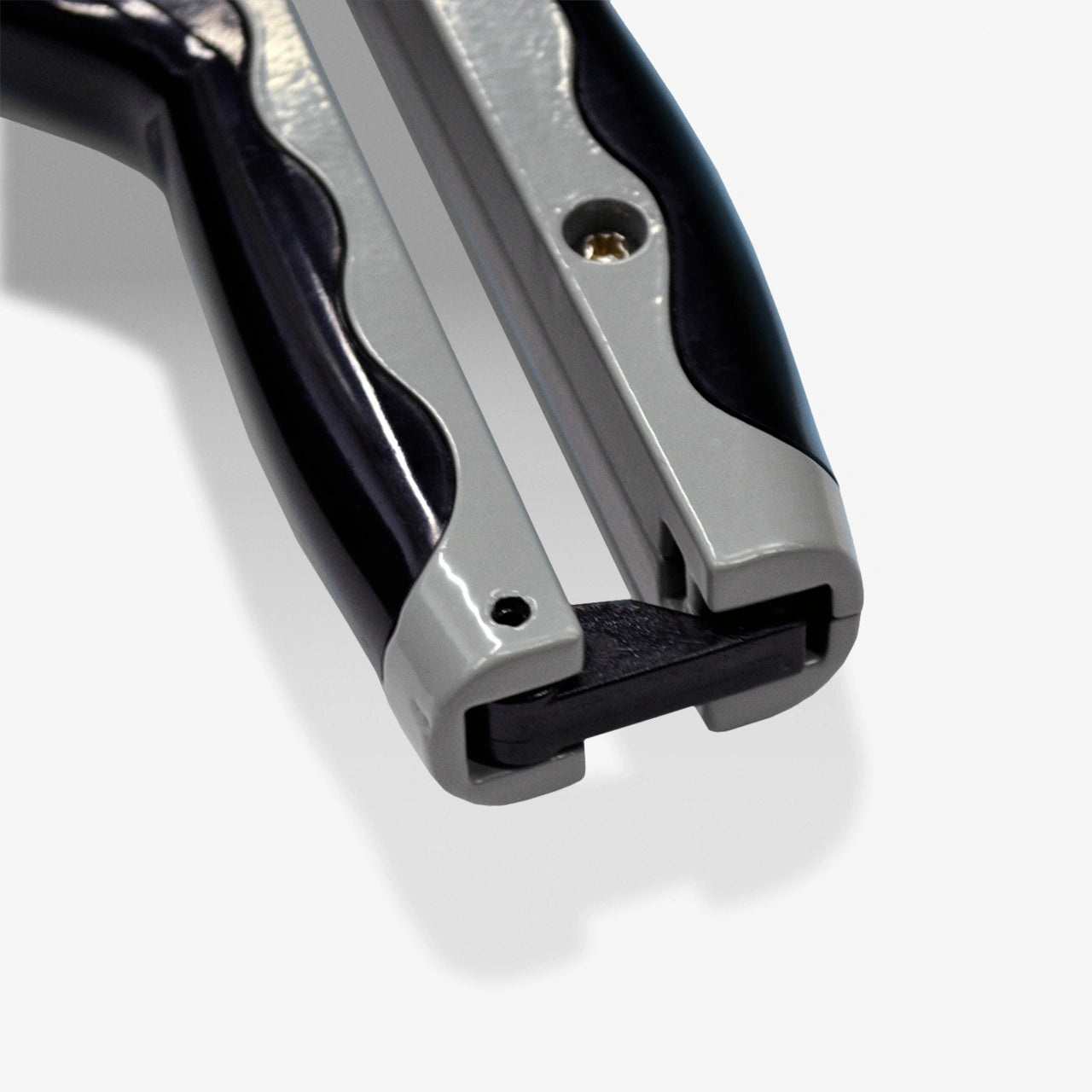 Miller MC02-7010 Duct Cutter: Sicherung